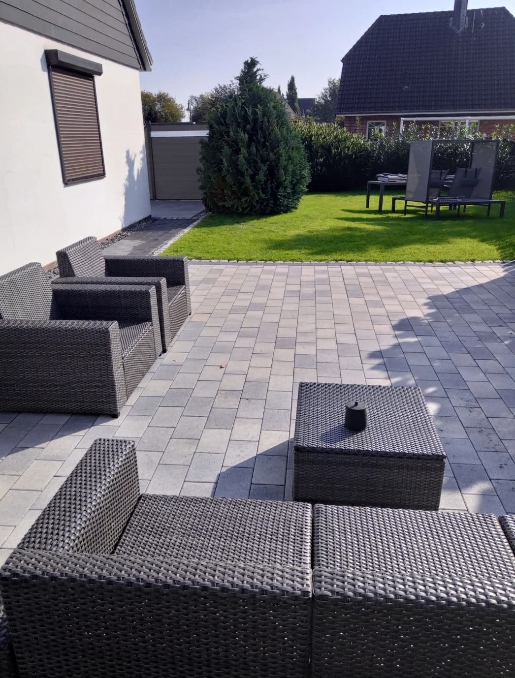 Terrassen-Lounge am Abend